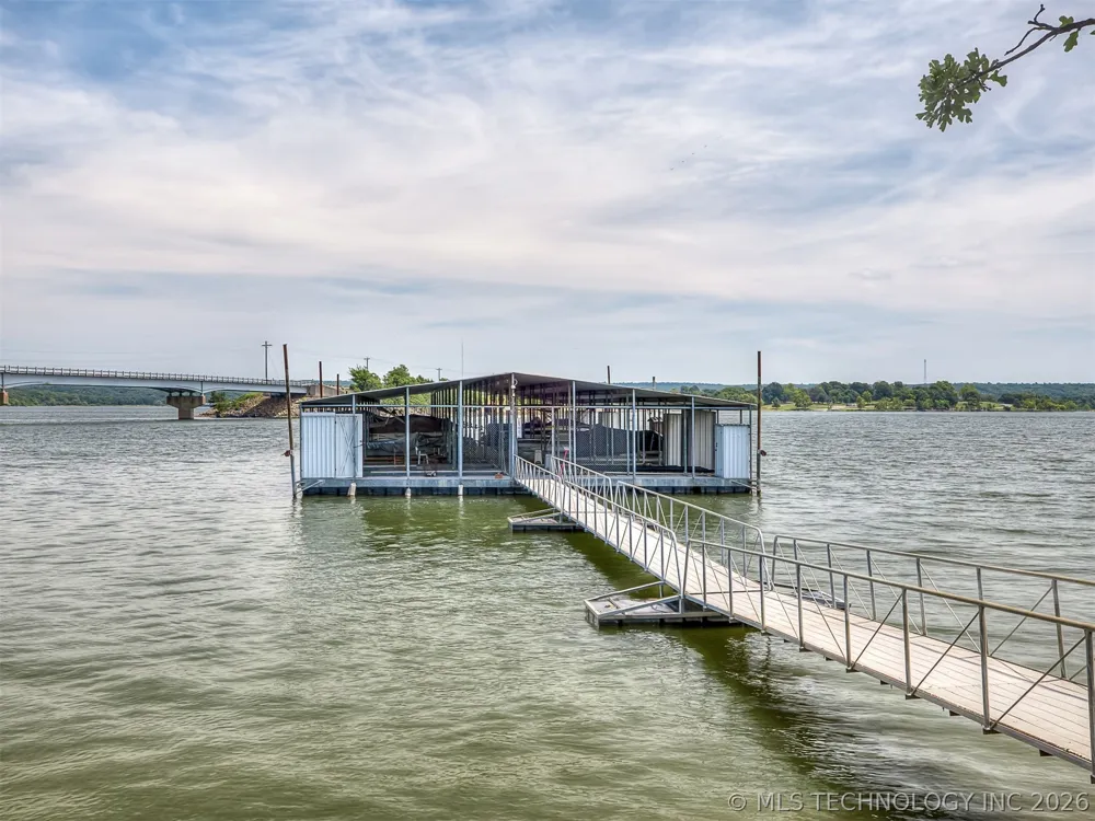 36 Meadowlark Eufaula, OK 74432