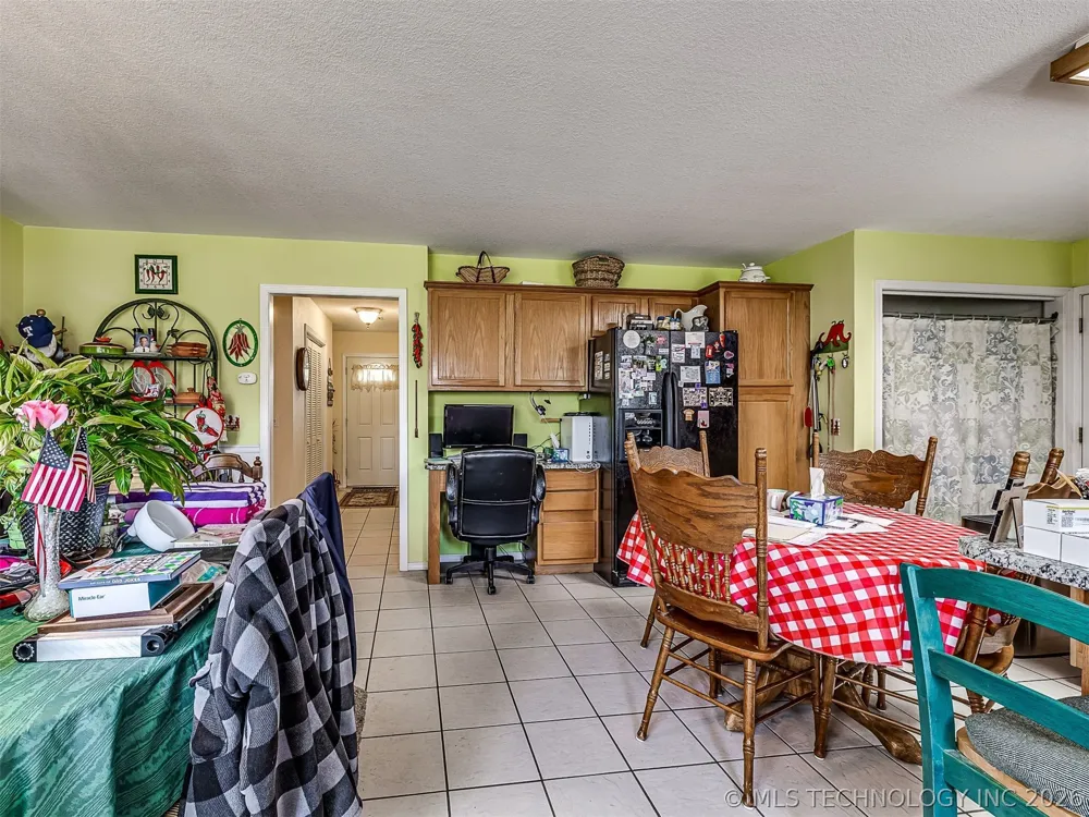 36 Meadowlark Eufaula, OK 74432