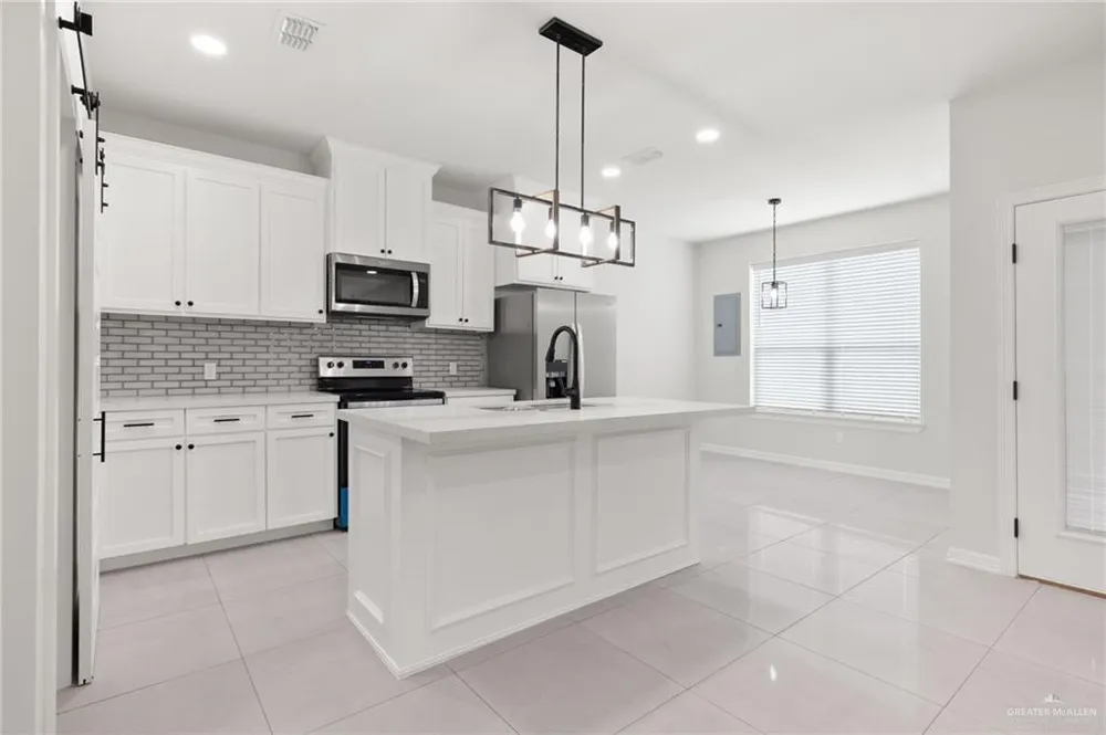 714 W Seminole Avenue Pharr, TX 78577