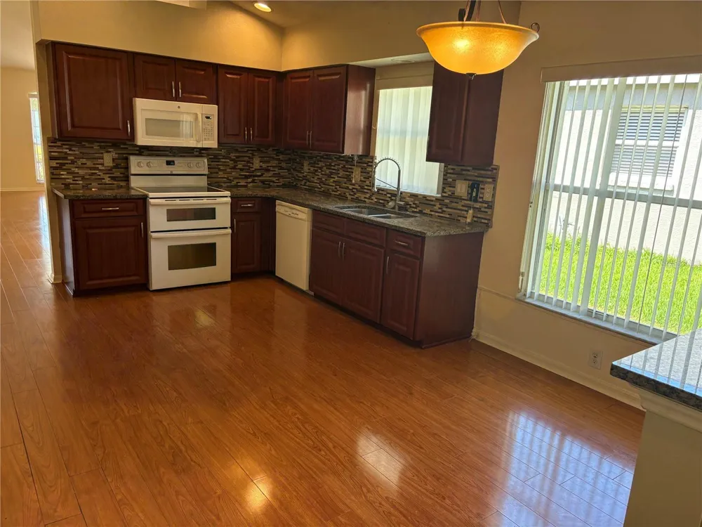 924 RIDGE HAVEN DRIVE Brandon, FL 33511
