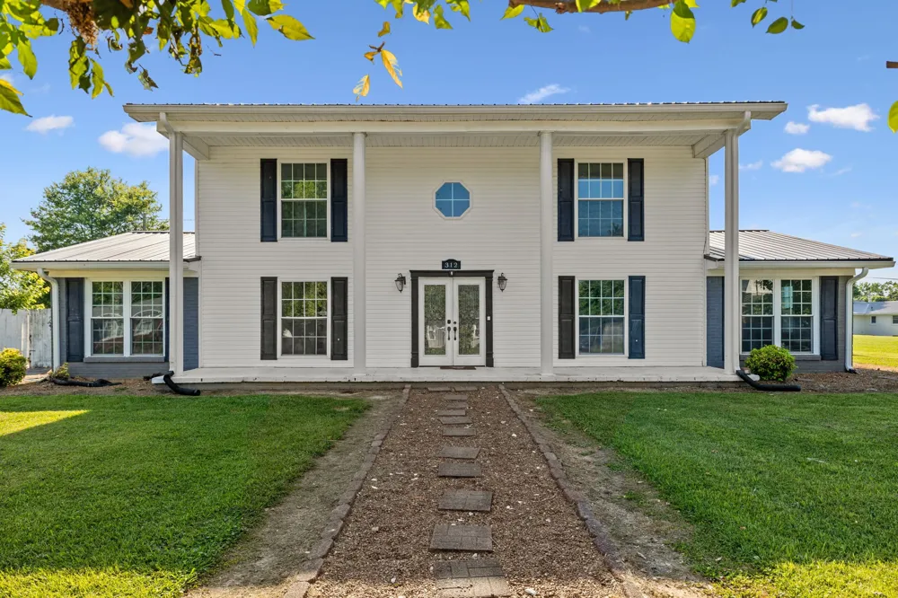 312 Hinson St Hohenwald, TN 38462