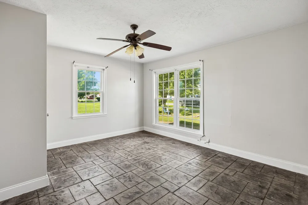 312 Hinson St Hohenwald, TN 38462
