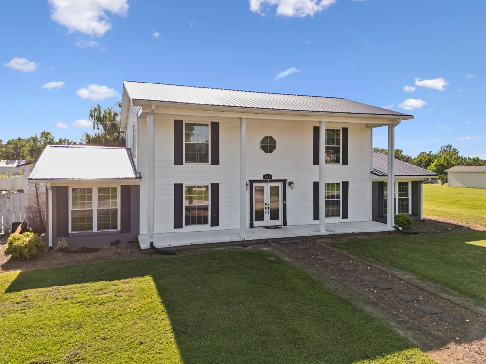 312 Hinson St Hohenwald, TN 38462