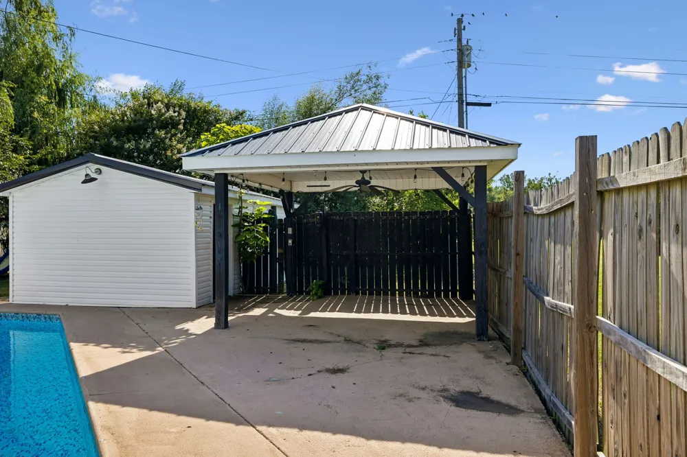 312 Hinson St Hohenwald, TN 38462