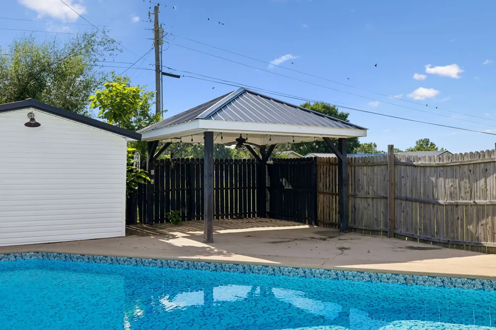 312 Hinson St Hohenwald, TN 38462