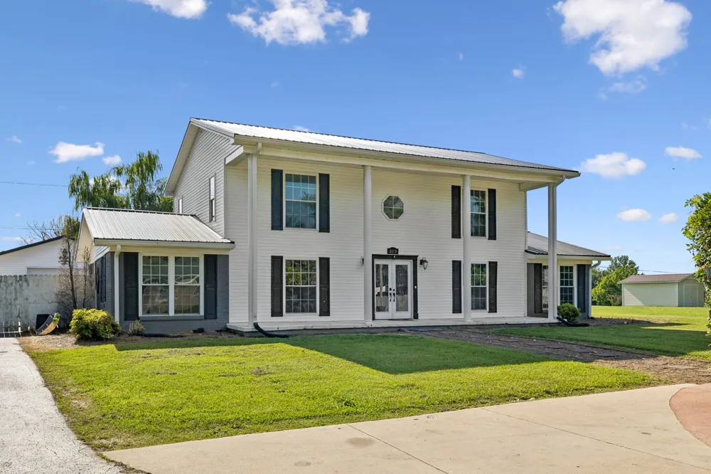 312 Hinson St Hohenwald, TN 38462