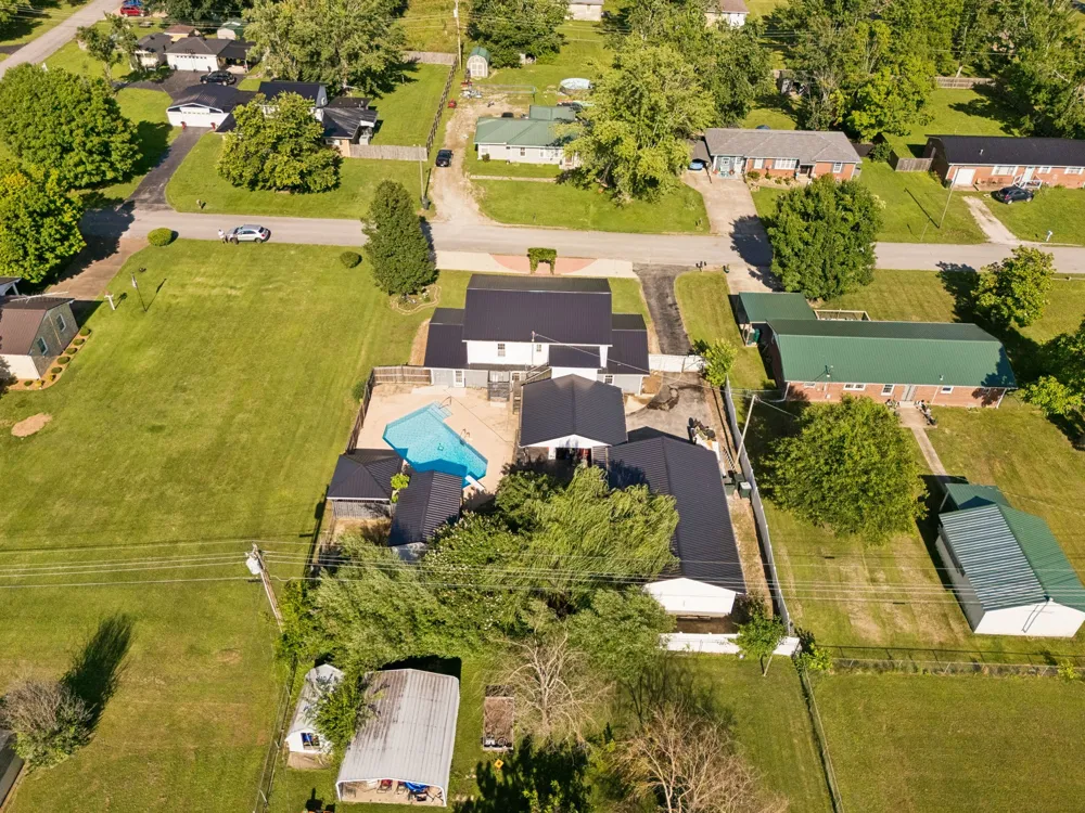 312 Hinson St Hohenwald, TN 38462