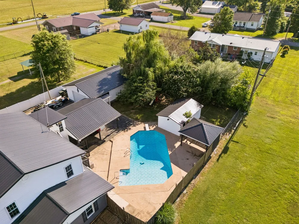 312 Hinson St Hohenwald, TN 38462