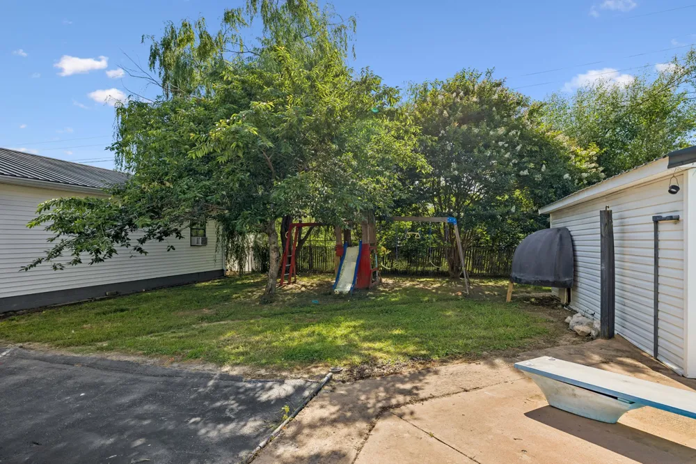 312 Hinson St Hohenwald, TN 38462