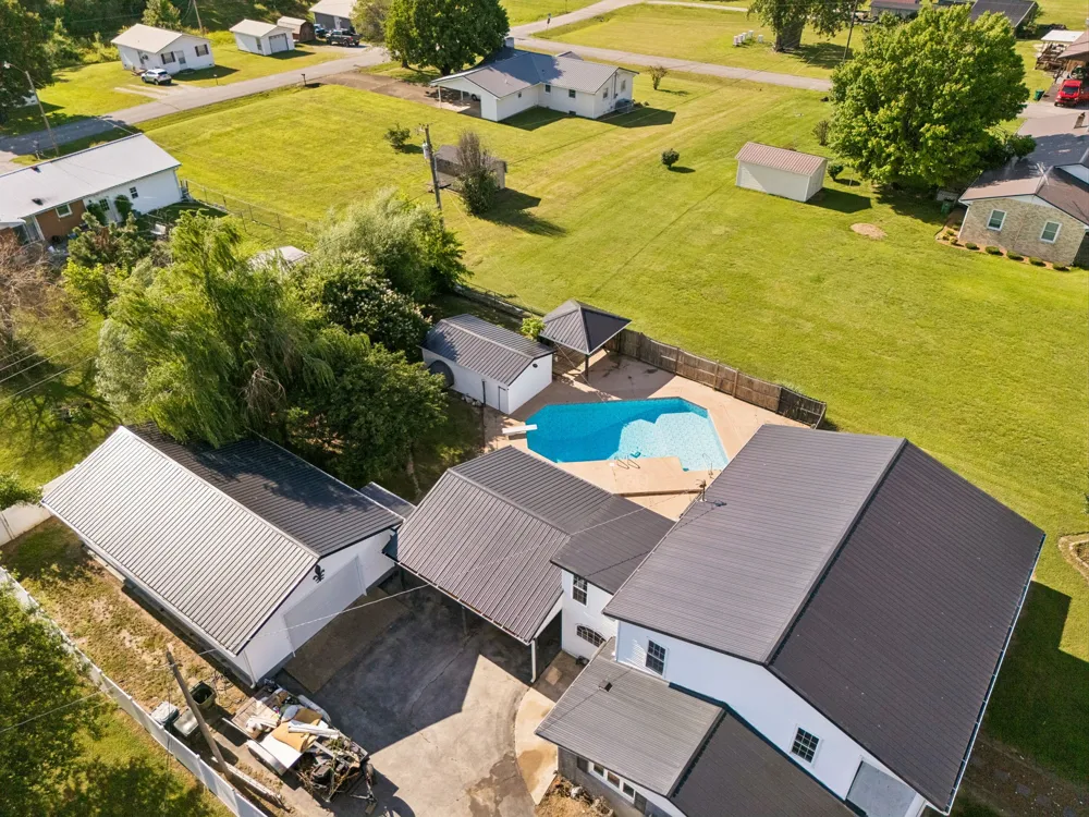 312 Hinson St Hohenwald, TN 38462