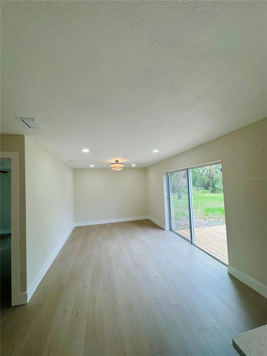 4405 COCONUT COVE PLACE Valrico, FL 33596