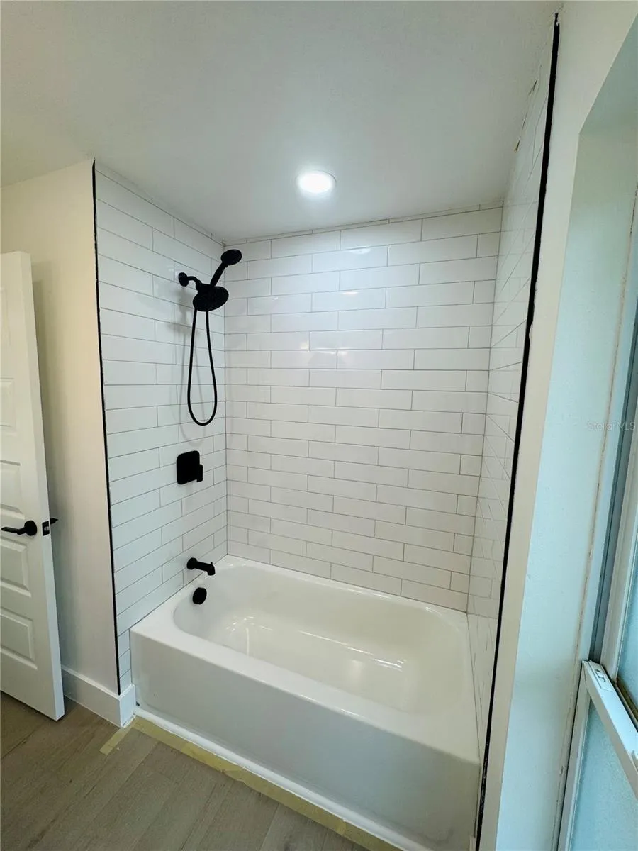 4405 COCONUT COVE PLACE Valrico, FL 33596