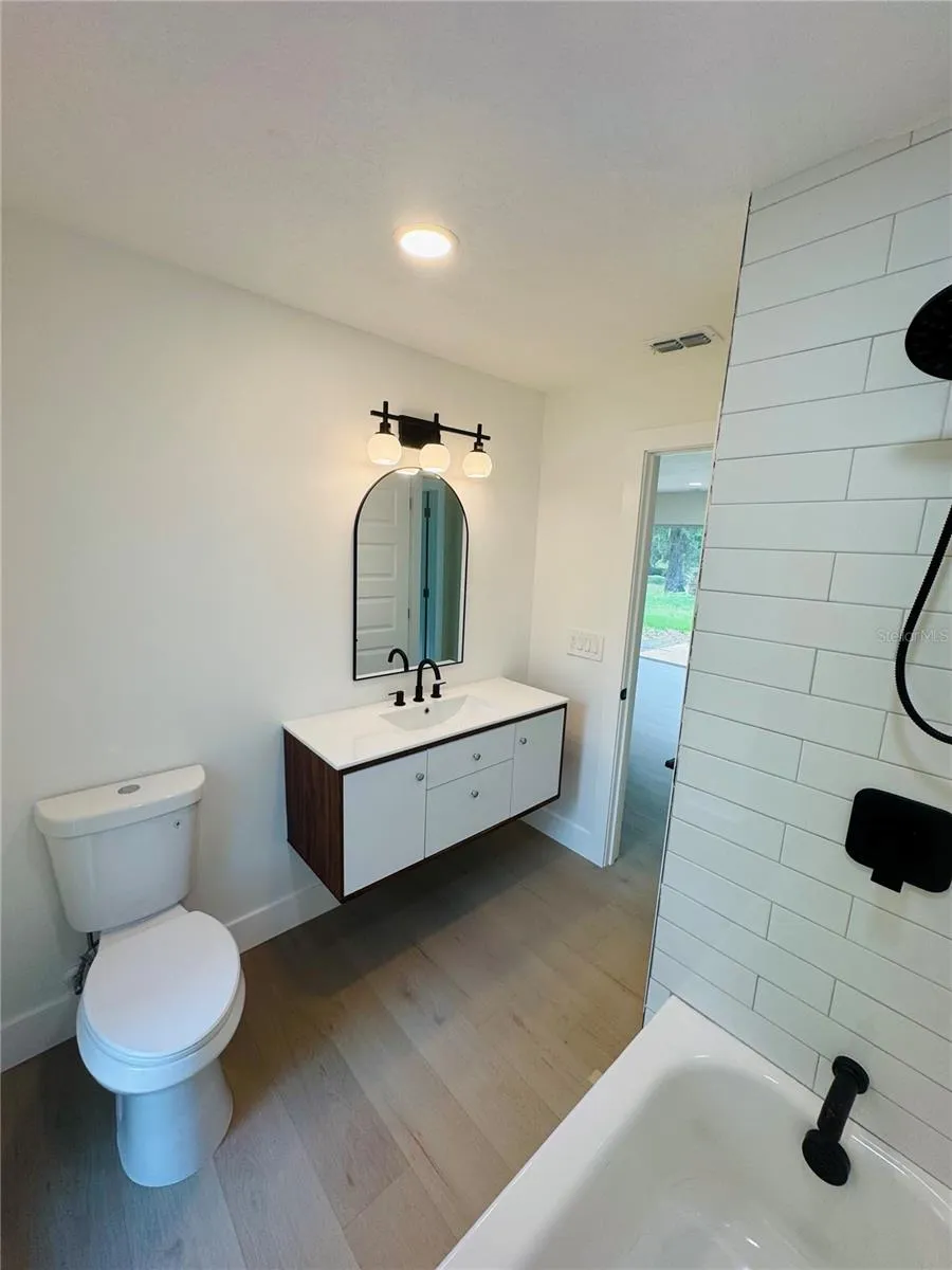 4405 COCONUT COVE PLACE Valrico, FL 33596