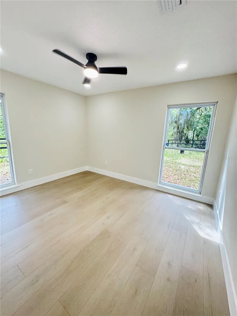 4405 COCONUT COVE PLACE Valrico, FL 33596