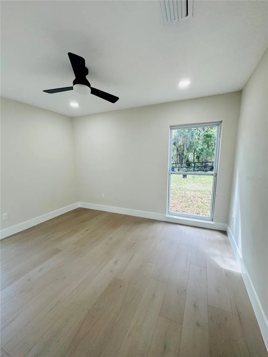 4405 COCONUT COVE PLACE Valrico, FL 33596