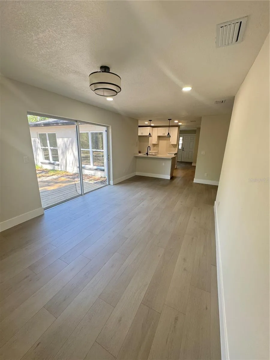 4405 COCONUT COVE PLACE Valrico, FL 33596