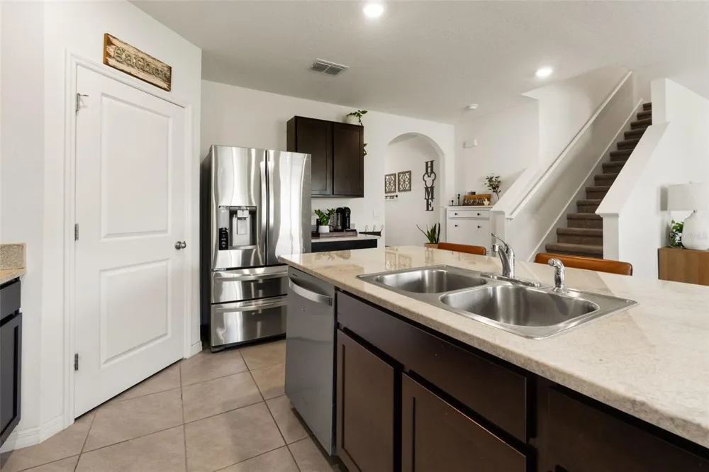 33567 HAMILTON HILL LANE Wesley Chapel, FL 33545