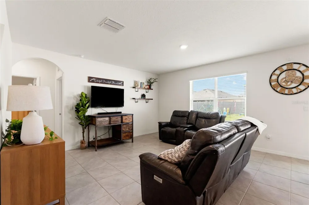 33567 HAMILTON HILL LANE Wesley Chapel, FL 33545