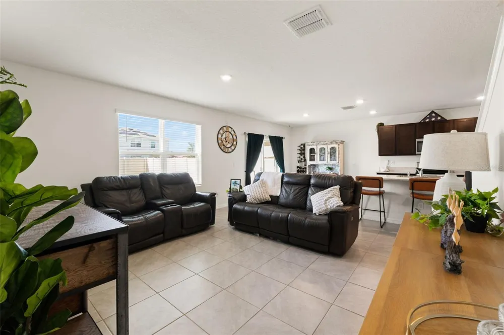 33567 HAMILTON HILL LANE Wesley Chapel, FL 33545