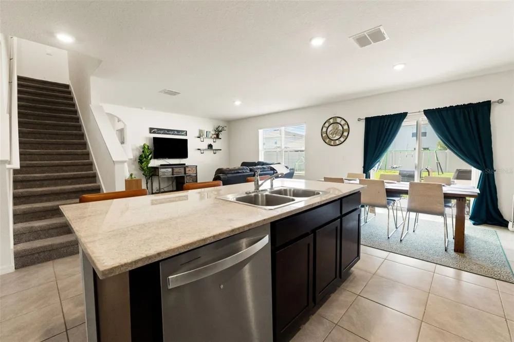 33567 HAMILTON HILL LANE Wesley Chapel, FL 33545