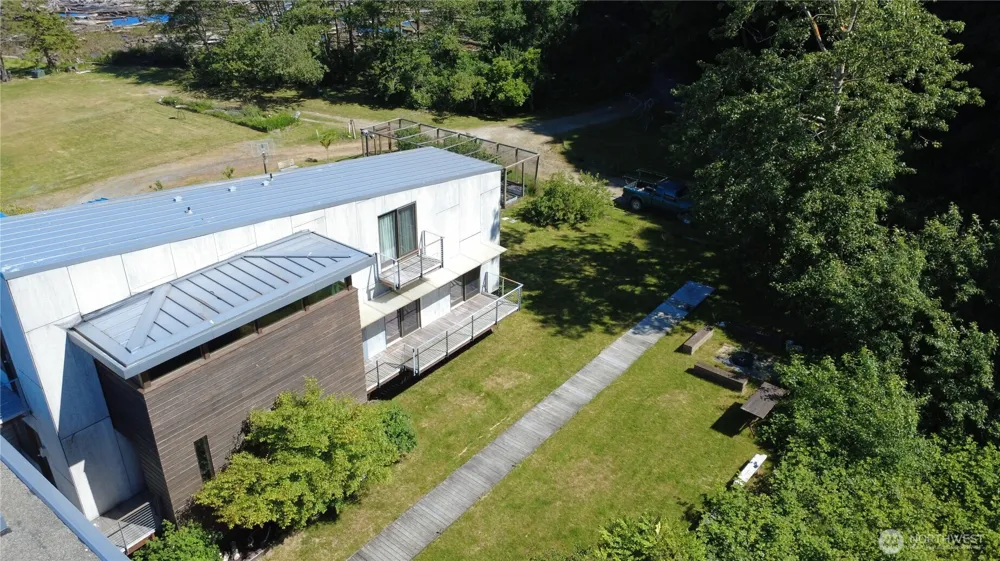 23 N Sand Point Way Hat Island, WA 98206