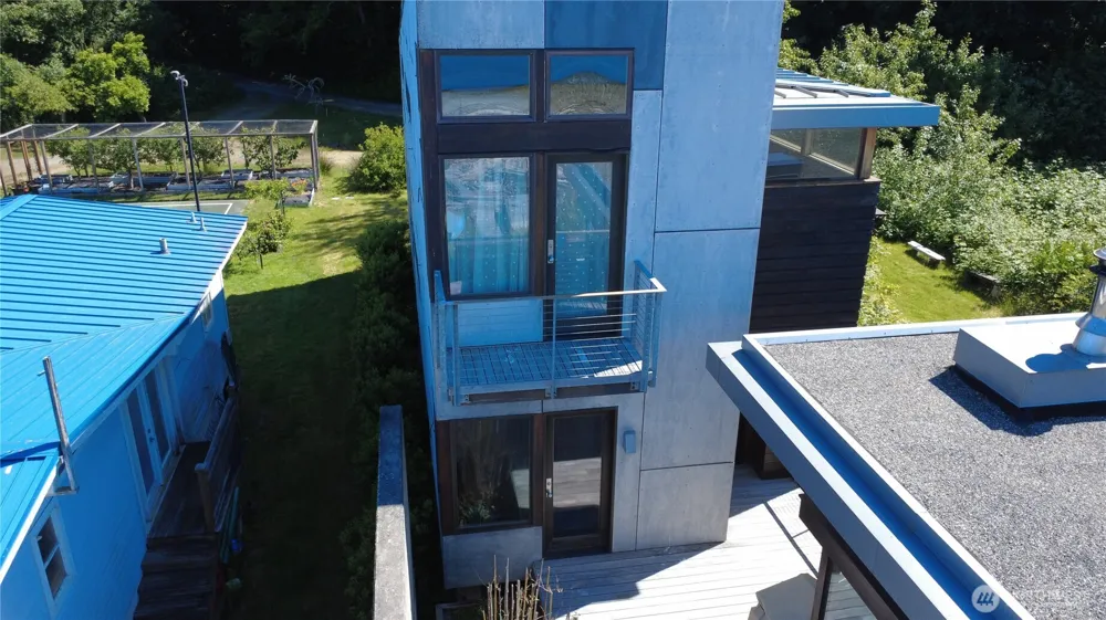 23 N Sand Point Way Hat Island, WA 98206