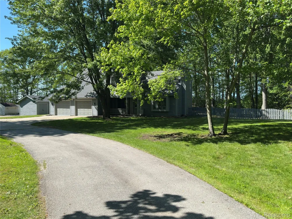 4233 State Road Fort Gratiot Charter Township, MI 48059