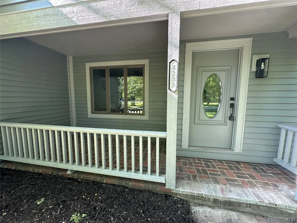 4233 State Road Fort Gratiot Charter Township, MI 48059