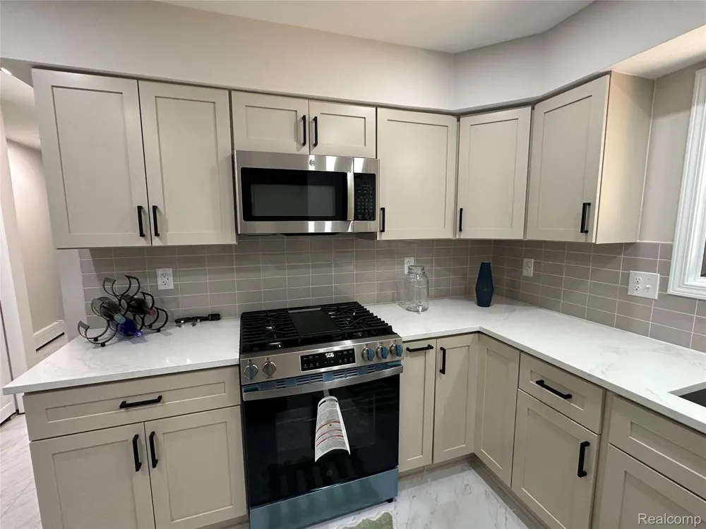 4233 State Road Fort Gratiot Charter Township, MI 48059
