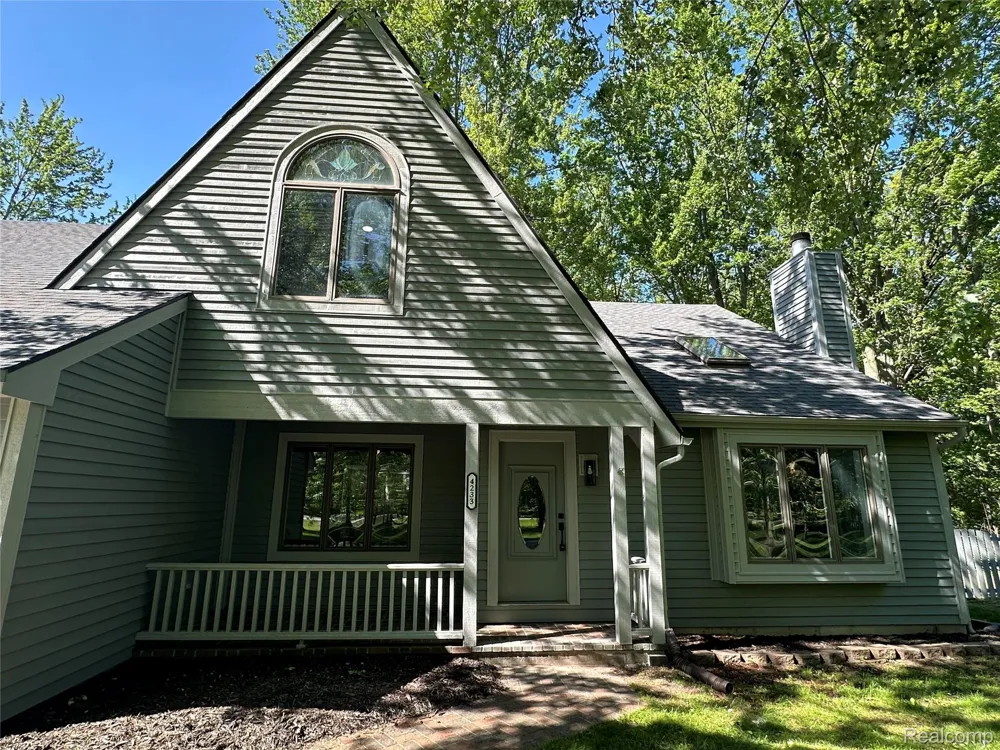 4233 State Road Fort Gratiot Charter Township, MI 48059
