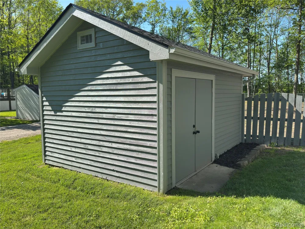 4233 State Road Fort Gratiot Charter Township, MI 48059