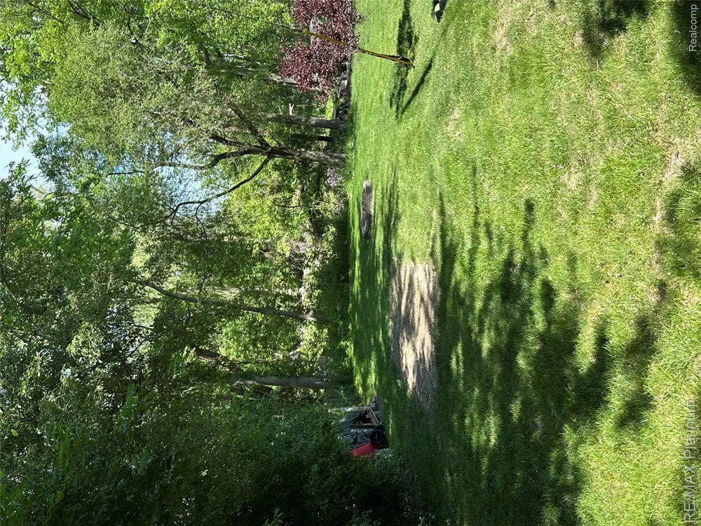 Noake Waterford Charter Township, MI 48327