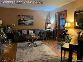 15401 Vivian Street Taylor City, MI 48180