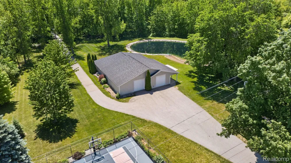 9353 Hill Road Gaines Township, MI 48473