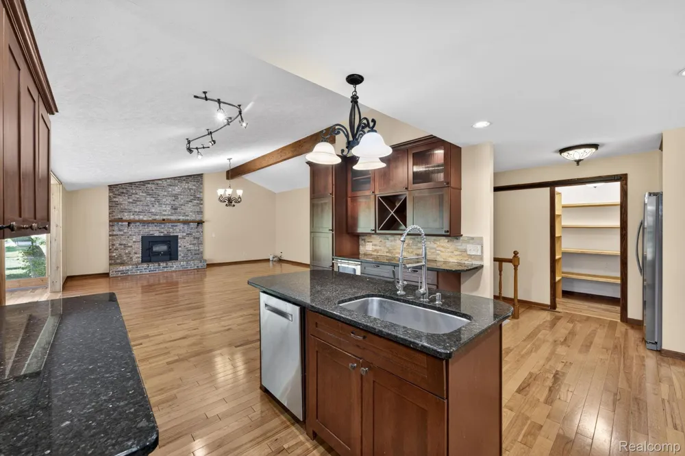 9353 Hill Road Gaines Township, MI 48473