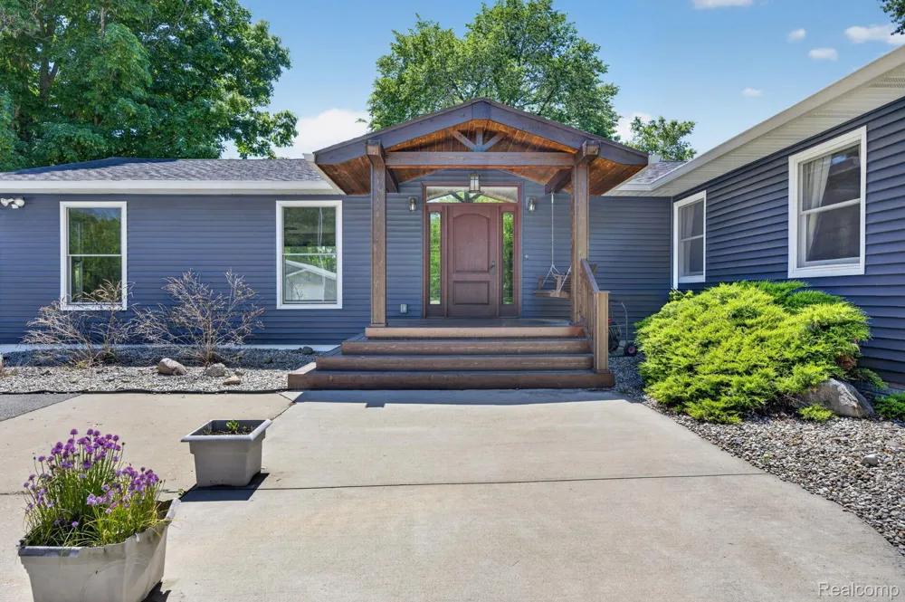 9353 Hill Road Gaines Township, MI 48473