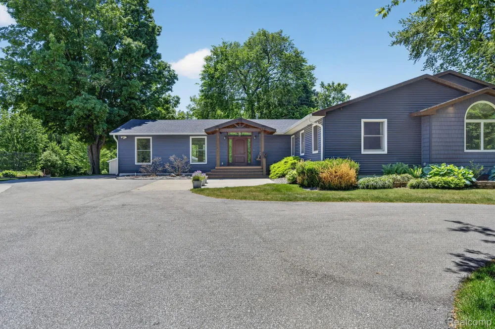9353 Hill Road Gaines Township, MI 48473