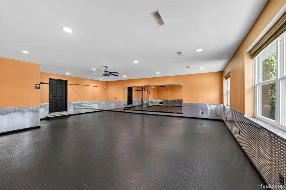 9353 Hill Road Gaines Township, MI 48473