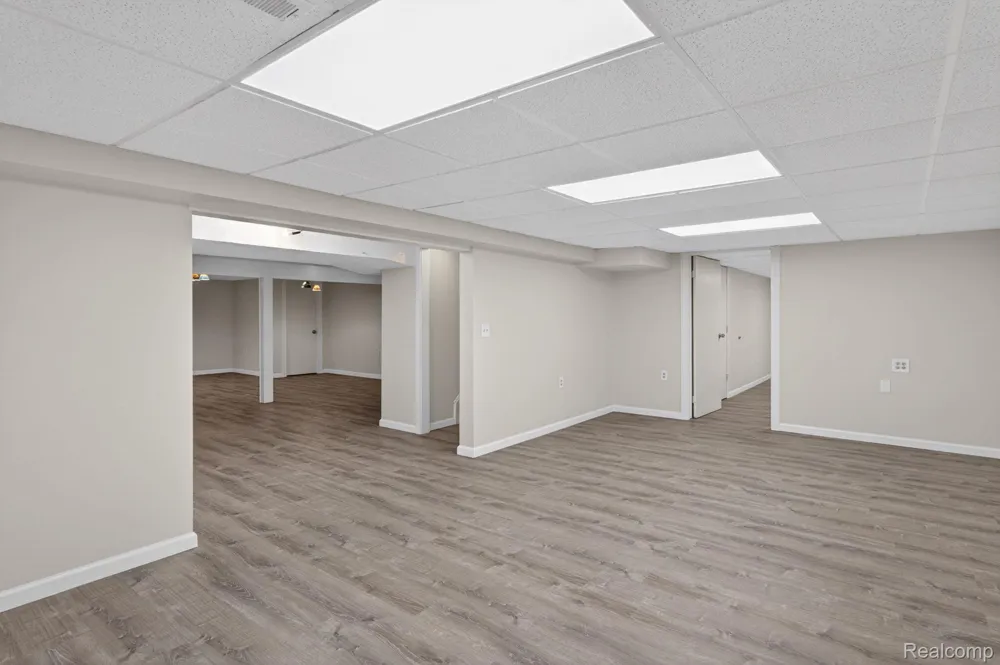 9353 Hill Road Gaines Township, MI 48473