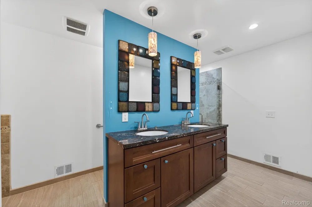 9353 Hill Road Gaines Township, MI 48473