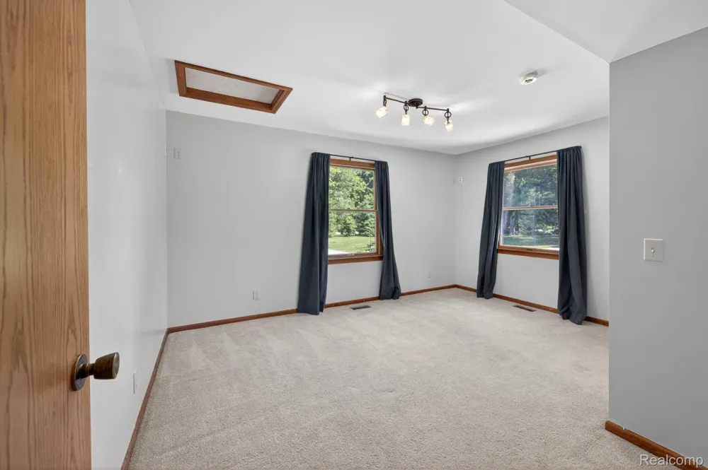 9353 Hill Road Gaines Township, MI 48473