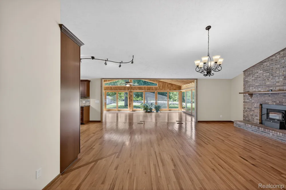 9353 Hill Road Gaines Township, MI 48473