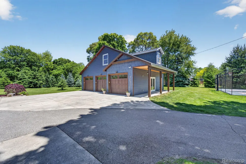 9353 Hill Road Gaines Township, MI 48473