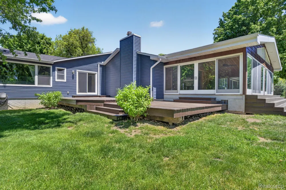9353 Hill Road Gaines Township, MI 48473