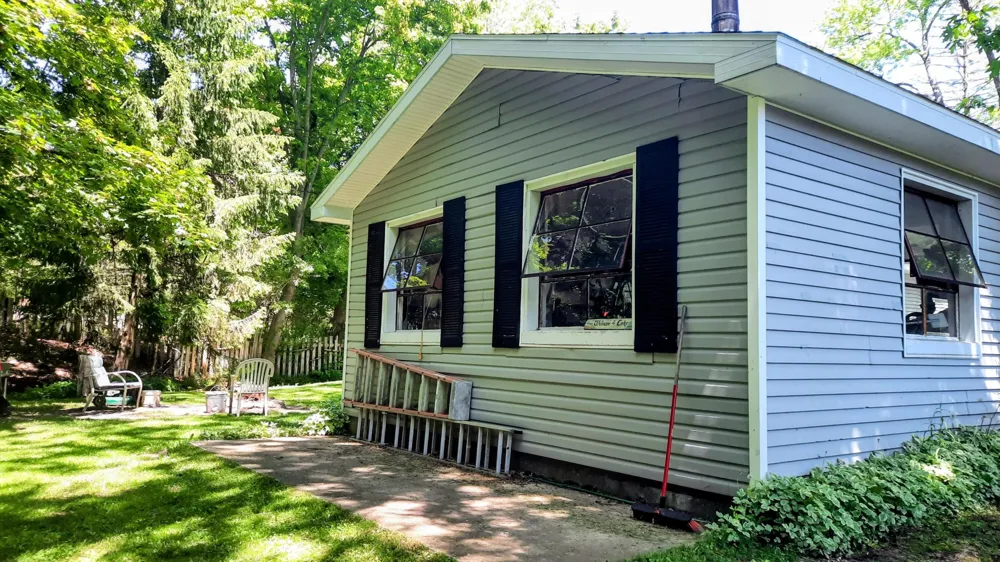 8052 Schroeder Street Onekama Village, MI 49675