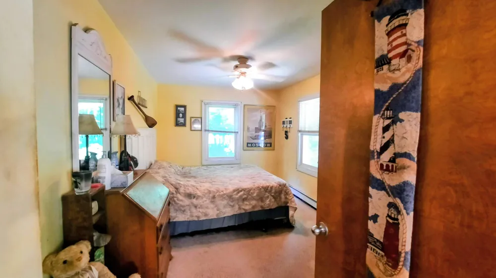 8052 Schroeder Street Onekama Village, MI 49675