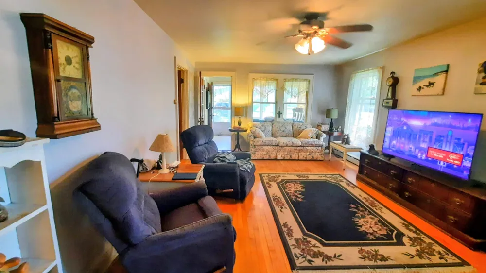 8052 Schroeder Street Onekama Village, MI 49675