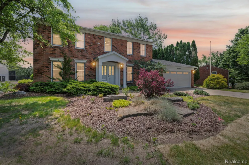 871 Spartan Drive Rochester Hills City, MI 48309