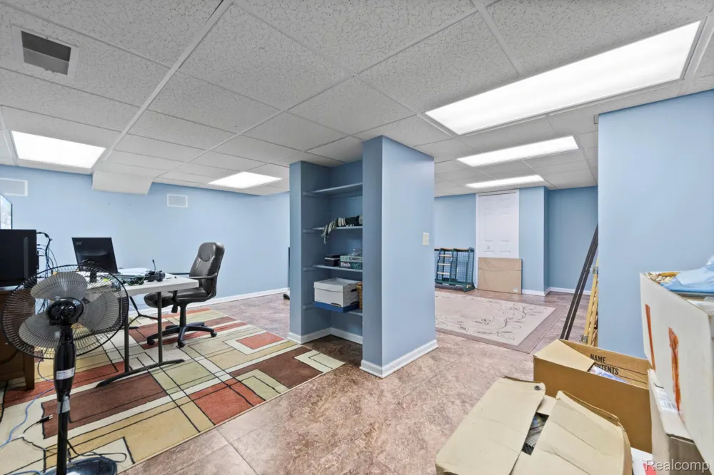 871 Spartan Drive Rochester Hills City, MI 48309