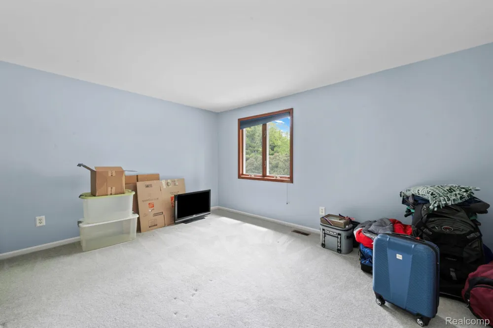871 Spartan Drive Rochester Hills City, MI 48309